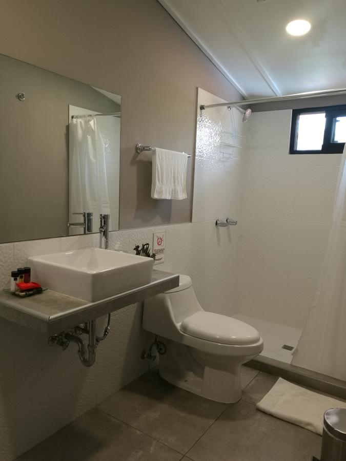 Hotel Boutique Valverde Santa Elena Сан Салвадор Екстериор снимка